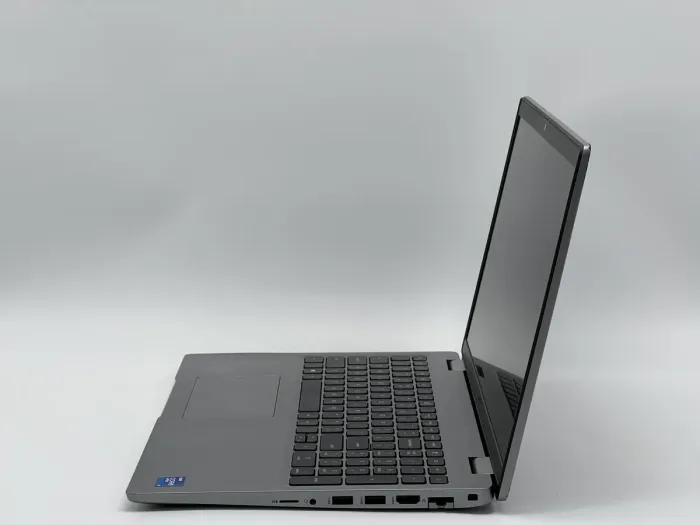 Ноутбук Dell Latitude 5520, i7-1185G7, 16 GB, 240 GB, Intel Iris Xe Graphics, 1920x1080, IPS [SH26021146] БУ - зображення 3