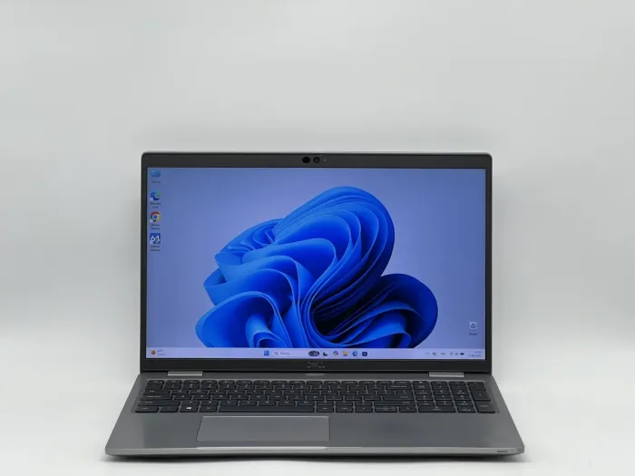 Ноутбук Dell Latitude 5520, i5-1145G7, 16 GB, 240 GB, Intel Iris Xe Graphics, 1920x1080, IPS [SH26061034] БУ - зображення 1