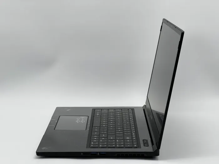 Ноутбук CyberPowerPC Tracer V EDGE I17E, i9-11900H, 32 GB, 960 GB, NVIDIA GeForce RTX 3080, 2560x1440, IPS [SH26021795] БУ - зображення 3