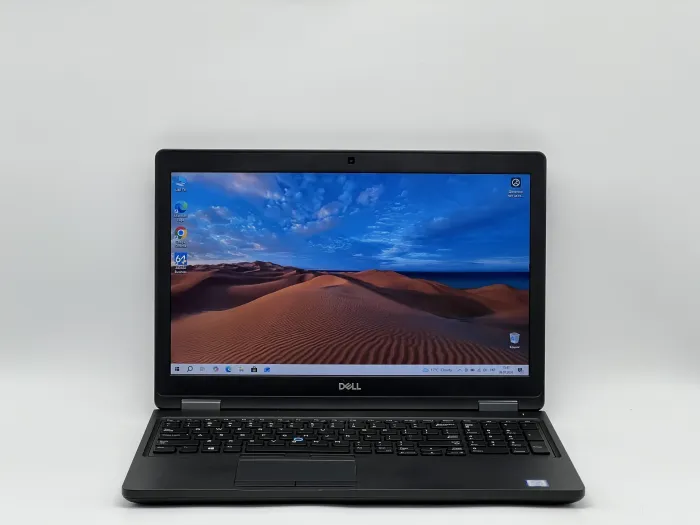 Ноутбук Dell Latitude 5590, i5-7300U, 8 GB, 120 GB, Intel HD Graphics 620, 1366x768, TN [SH2605896] БУ - зображення 1