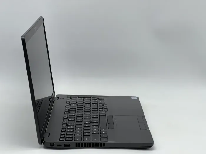 Ноутбук Dell Latitude 5500, i7-8665U, 16 GB, 240 GB, Intel UHD 620, 1920x1080, IPS [SH2609659] БУ - зображення 2