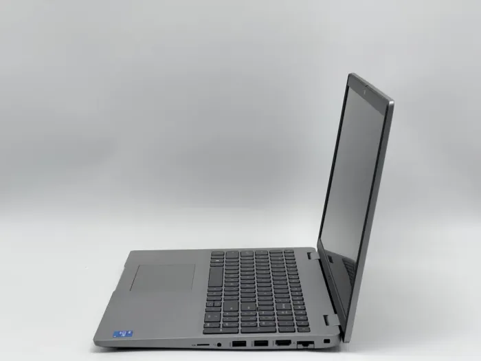 Ноутбук Dell Latitude 5520, i5-1145G7, 16 GB, 240 GB, Intel Iris Xe Graphics, 1920x1080, IPS [SH2601445] БУ - зображення 3