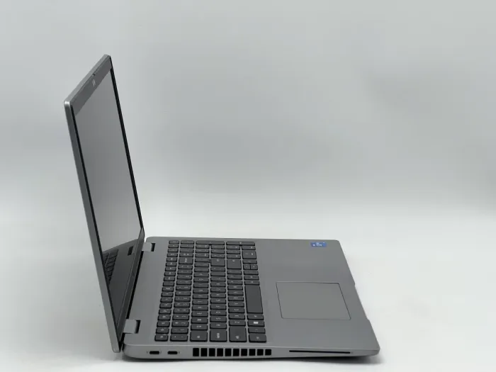 Ноутбук Dell Latitude 5520, i5-1145G7, 16 GB, 240 GB, Intel Iris Xe Graphics, 1920x1080, IPS [SH26061002] БУ - зображення 2