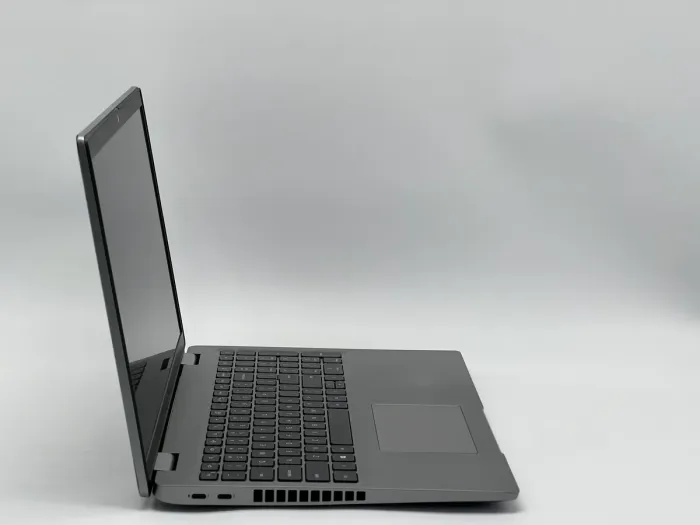 Ноутбук Dell Latitude 5520, i5-1135G7, 16 GB, 240 GB, Intel Iris Xe Graphics, 1920x1080, IPS [SH26021128] БУ - зображення 2