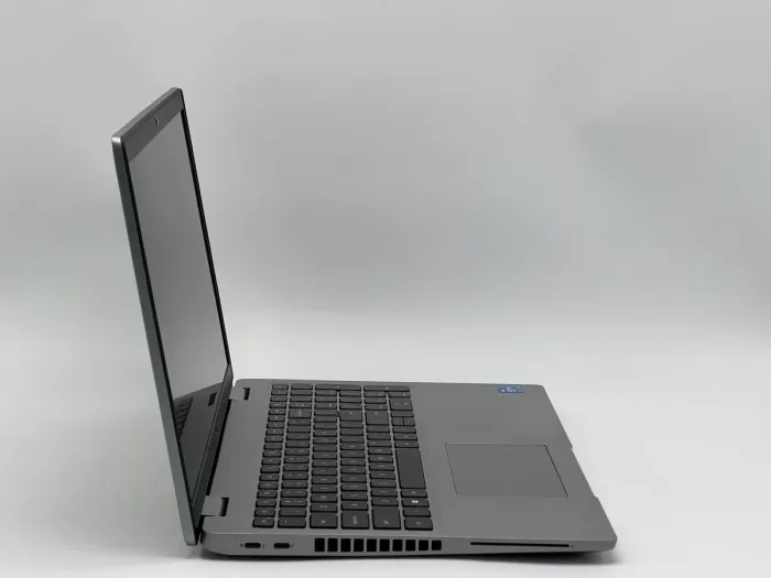 Ноутбук Dell Latitude 5520, i5-1145G7, 16 GB, 240 GB, Intel Iris Xe Graphics, 1920x1080, IPS [SH2601445] БУ - зображення 2