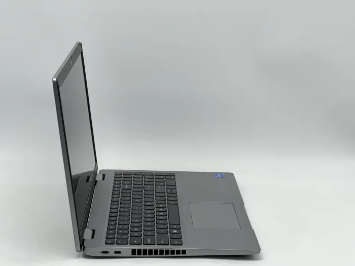 Ноутбук Dell Latitude 5520, i5-1145G7, 16 GB, 240 GB, Intel Iris Xe Graphics, 1920x1080, IPS [SH2609247] БУ - изображение 2