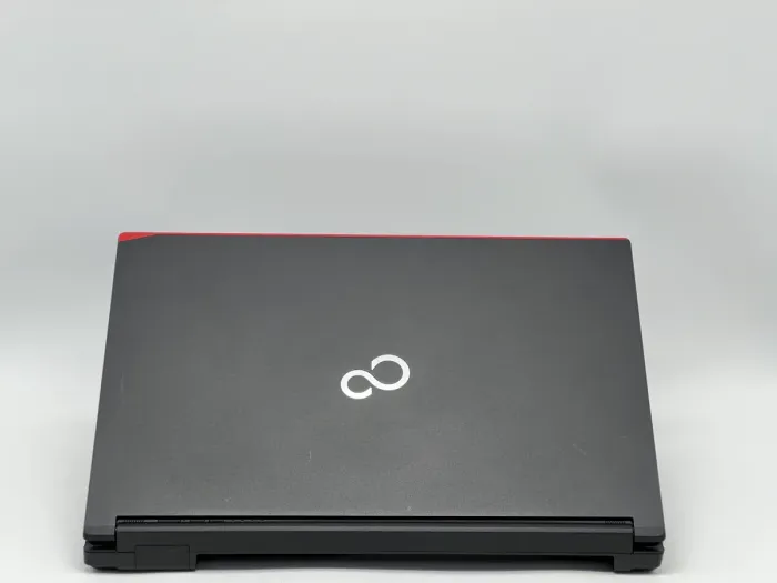 Ноутбук Fujitsu LifeBook E556, i5-6300U, 8 GB, 120 GB, Intel HD Graphics 520, 1366x768, TN [DV2608231] БУ - зображення 4