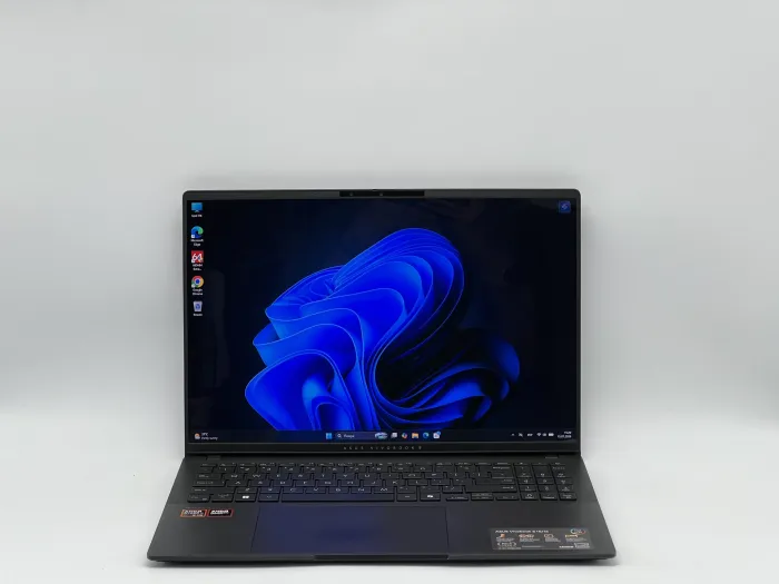 Ноутбук Asus VivoBook S16 M5606WA, AMD Ryzen AI 9 HX 370, 32 GB, 480 GB, AMD Radeon 890M, 3200x2000, OLED [SH26031124] БУ - зображення 1
