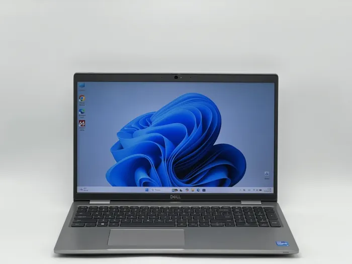 Ноутбук Dell Latitude 5520, i5-1145G7, 16 GB, 240 GB, Intel Iris Xe Graphics, 1920x1080, IPS [SH26071107] БУ - зображення 1