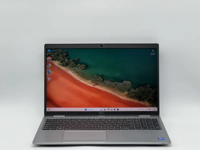 Ноутбук Dell Latitude 5520, i7-1185G7, 16 GB, 240 GB, Intel Iris Xe Graphics, 1920x1080, IPS [SH26021146] БУ - зображення 1