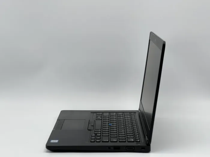Ноутбук Dell Latitude 5480, i5-6300U, 16 GB, 240 GB, Intel HD Graphics 520, 1366x768, TN [SH2604544] БУ - зображення 3