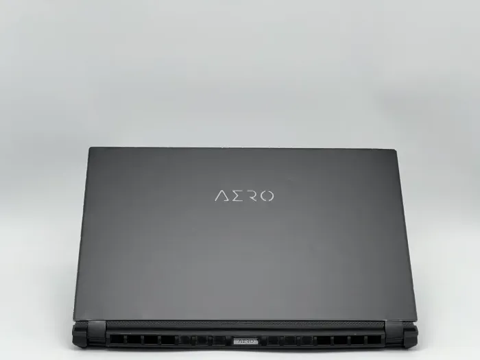 Ноутбук Gigabyte Aero 15 OLED KC RP75, i7-10870H, 16 GB, 960 GB, NVIDIA GeForce RTX 3060, 3840x2160, OLED [SH2510807] БУ - зображення 4