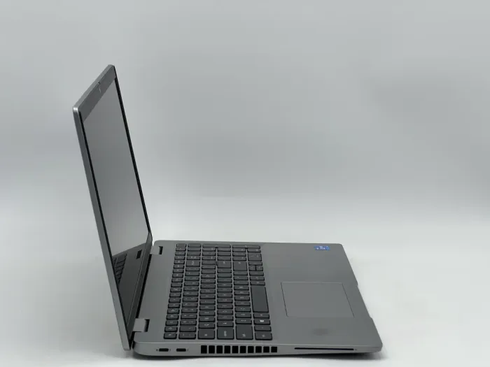 Ноутбук Dell Latitude 5520, i5-1145G7, 16 GB, 240 GB, Intel Iris Xe Graphics, 1920x1080, IPS [SH26071154] БУ - зображення 2
