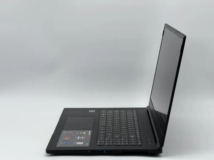 Ноутбук Maingear Vector Pro 2 MG-VCP17A3070, AMD Ryzen 9 5900HX, 32 GB, 480 GB, NVIDIA GeForce RTX 3070, 2560x1440, IPS [SH26031368] БУ - зображення 3