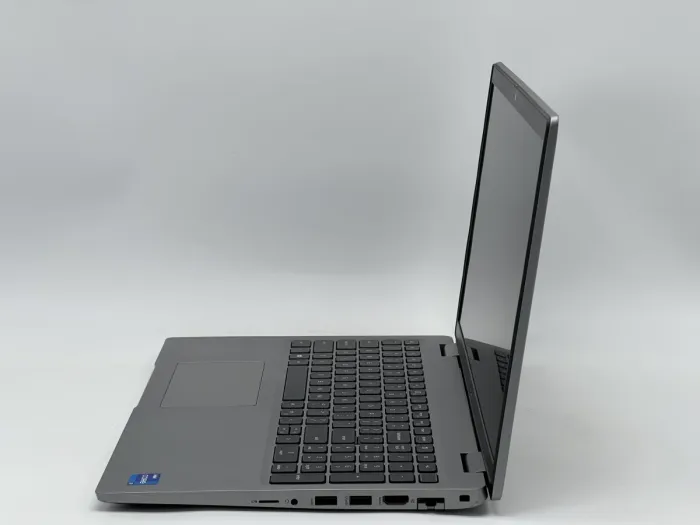 Ноутбук Dell Latitude 5520, i7-1165G7, 16 GB, 240 GB, Intel Iris Xe Graphics, 1920x1080, IPS [SH2609302] БУ - изображение 3