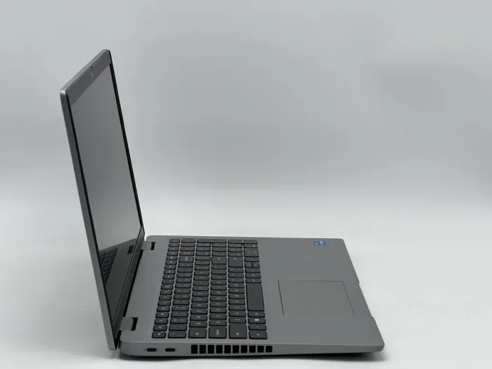 Ноутбук Dell Latitude 5520, i5-1135G7, 16 GB, 240 GB, Intel Iris Xe Graphics, 1920x1080, IPS [SH26041130] БУ - изображение 2