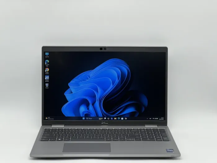 Ноутбук Dell Latitude 5530, Intel Core i7-1270P, 16 GB, 240 GB, Intel® Iris® Xe Graphics eligible, 1920x1080, IPS [SH2604644] БУ - зображення 1