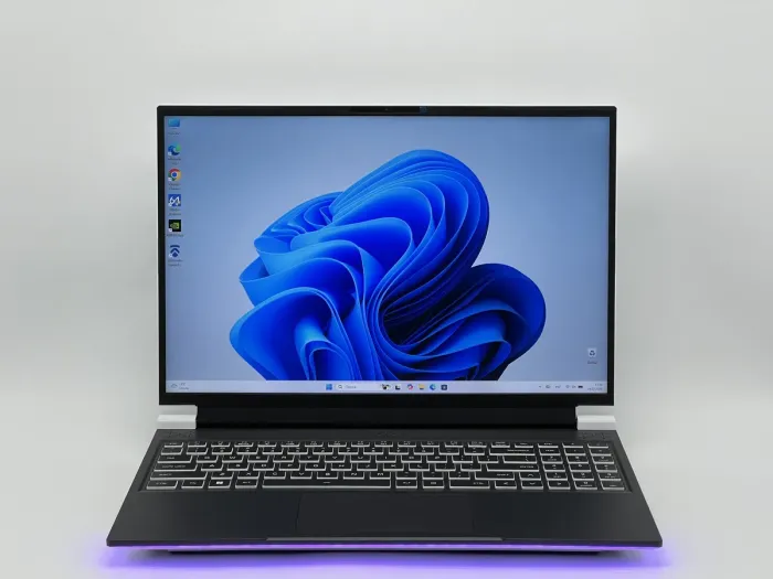 Ноутбук Eluktronics PROMETHEUS XVI G2, i7-13700HX, 32 GB, 2048 GB, NVIDIA GeForce RTX 4080, 2560x1600, IPS [SH2601105] БУ - зображення 1
