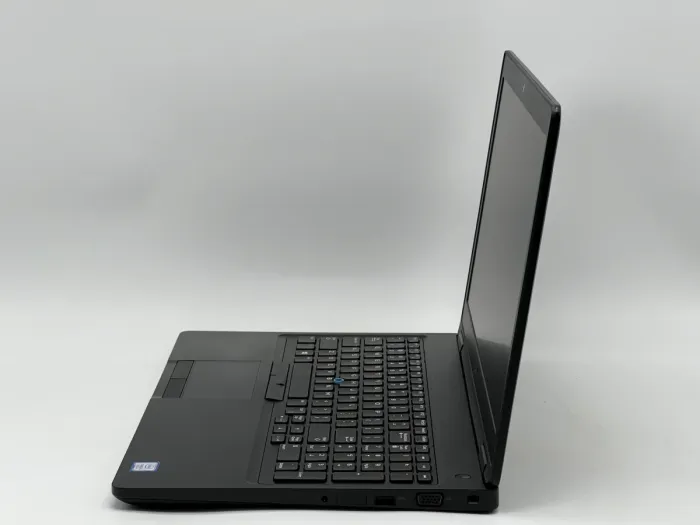 Ноутбук Dell Latitude 5590, i5-7300U, 8 GB, 120 GB, Intel HD Graphics 620, 1366x768, TN [SH26061024] БУ - изображение 3