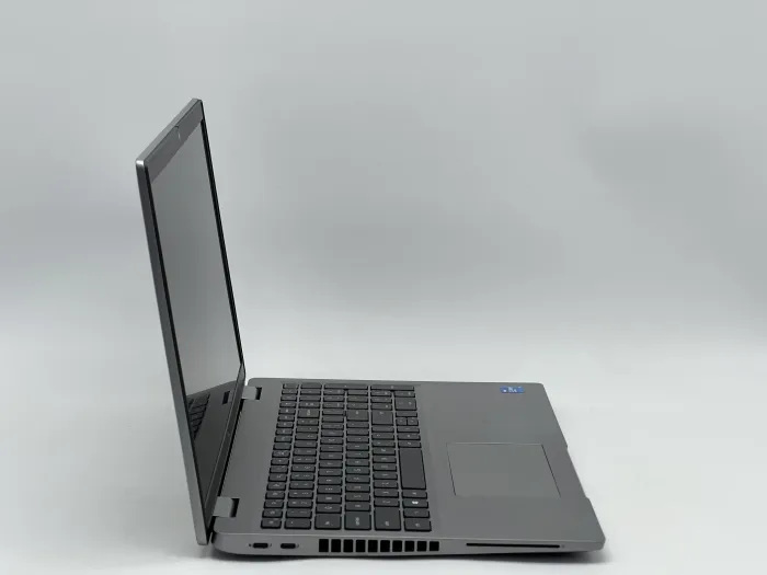 Ноутбук Dell Latitude 5520, i5-1145G7, 16 GB, 240 GB, Intel Iris Xe Graphics, 1920x1080, IPS [SH2605739] БУ - изображение 2