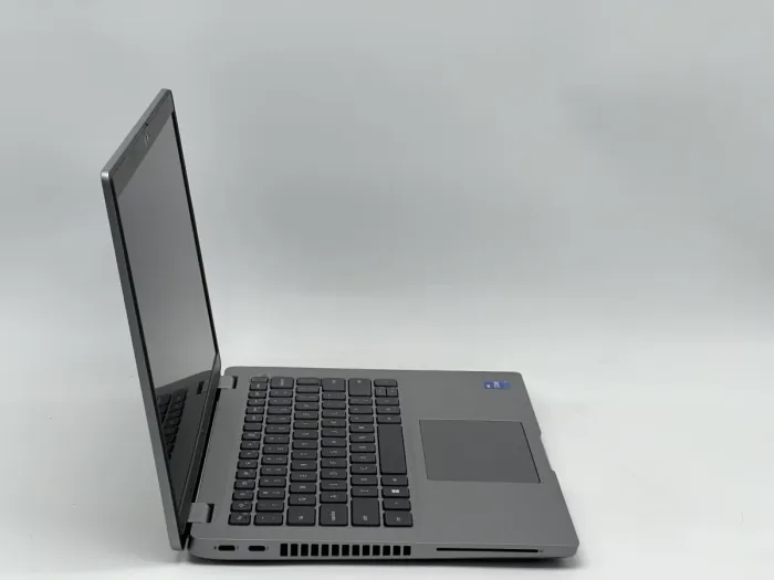 Ноутбук Dell Latitude 5430, i7-1255U, 16 GB, 240 GB, Intel Iris Xe Graphics, 1920x1080, IPS [SH26051064] БУ - изображение 2