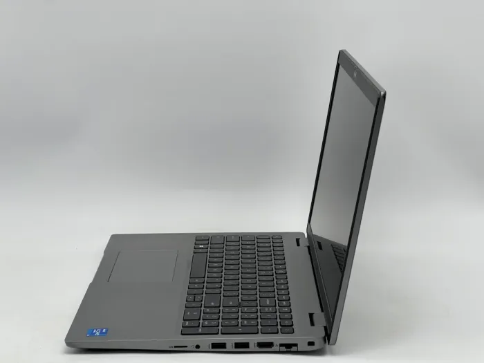 Ноутбук Dell Latitude 5520, i5-1145G7, 16 GB, 240 GB, Intel Iris Xe Graphics, 1920x1080, IPS [SH26081065] БУ - зображення 3
