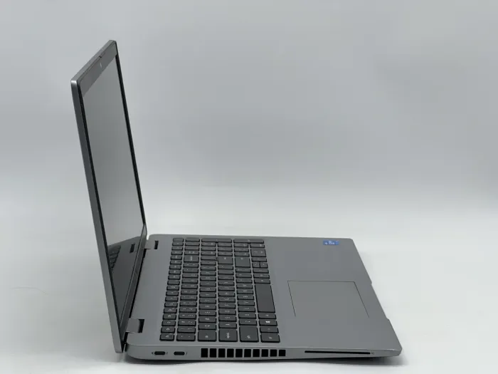 Ноутбук Dell Latitude 5520, i5-1145G7, 16 GB, 240 GB, Intel Iris Xe Graphics, 1920x1080, IPS [SH26061490] БУ - зображення 2
