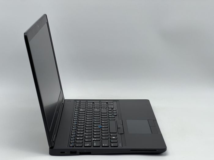 Ноутбук Dell Latitude 5580, i5-6300U, 8 GB, 120 GB, Intel HD Graphics 520, 1920x1080, IPS [SH2610400] БУ - изображение 2