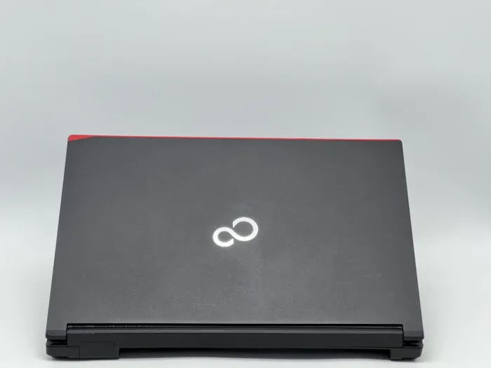 Ноутбук Fujitsu LifeBook E556, i5-6300U, 8 GB, 120 GB, Intel HD Graphics 520, 1366x768, TN [DV2608228] БУ - изображение 4