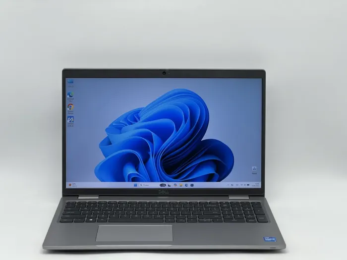 Ноутбук Dell Latitude 5520, i5-1145G7, 16 GB, 240 GB, Intel Iris Xe Graphics, 1920x1080, IPS [SH26061491] БУ - зображення 1