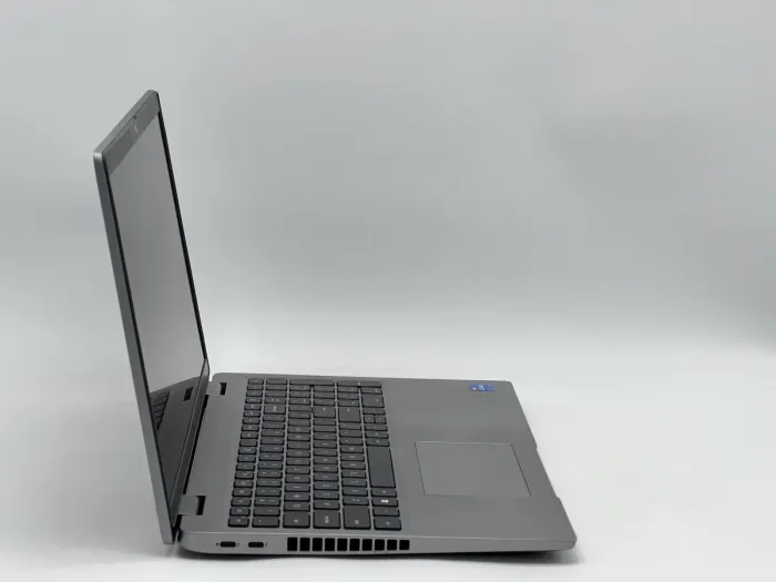 Ноутбук Dell Latitude 5520, i5-1135G7, 16 GB, 240 GB, Intel Iris Xe Graphics, 1920x1080, IPS [SH2607713] БУ - зображення 2