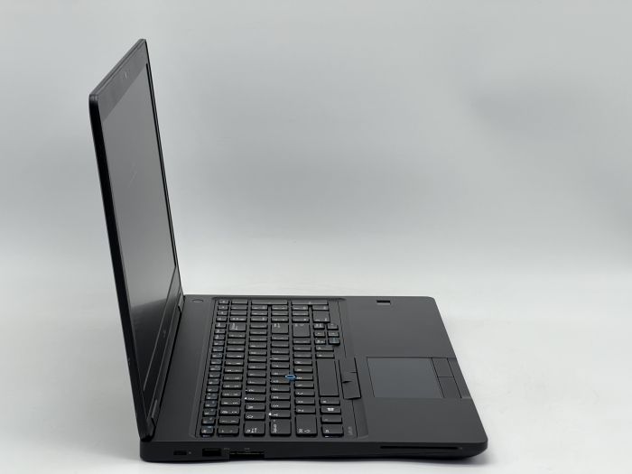 Ноутбук Dell Latitude 5580, i5-6300U, 8 GB, 120 GB, Intel HD Graphics 520, 1920x1080, IPS [SH2607319] БУ - изображение 2