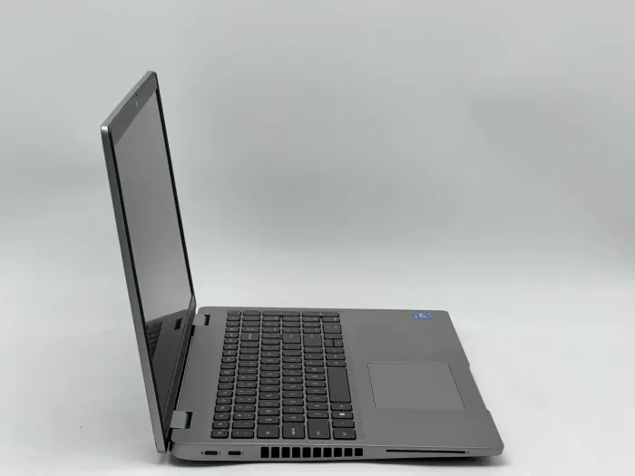 Ноутбук Dell Latitude 5520, i5-1145G7, 16 GB, 240 GB, Intel Iris Xe Graphics, 1920x1080, IPS [SH26071107] БУ - зображення 2