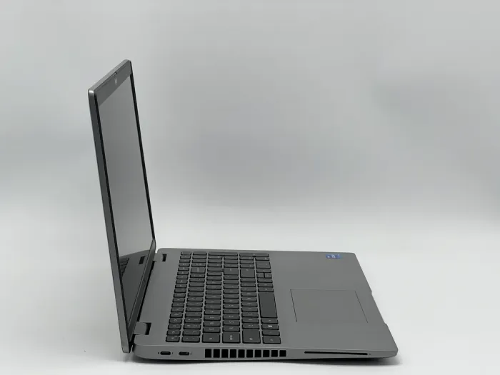 Ноутбук Dell Latitude 5520, i5-1135G7, 16 GB, 240 GB, Intel Iris Xe Graphics, 1920x1080, IPS [SH26031335] БУ - изображение 2
