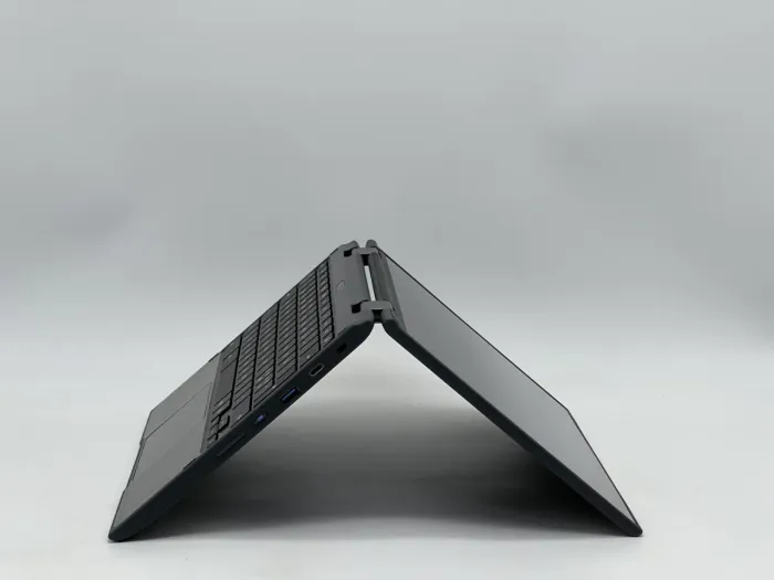 Ноутбук Lenovo 300e Chromebook 2nd Gen 2 in 1, Intel Celeron N4100, 8 GB, 32 GB, Intel UHD Graphics 600, 1366x768, IPS [2608504] БУ - зображення 4