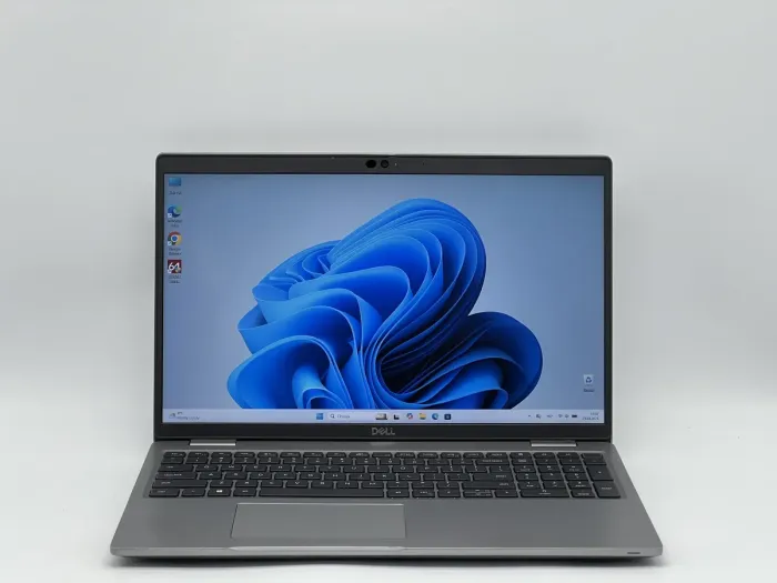 Ноутбук Dell Latitude 5520, i5-1135G7, 16 GB, 240 GB, Intel Iris Xe Graphics, 1920x1080, IPS [SH26031314] БУ - зображення 1