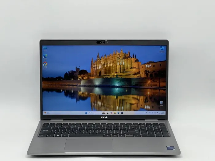 Ноутбук Dell Latitude 5540, i5-1345U, 16 GB, 240 GB, Intel Iris Xe Graphics, 1920x1080, IPS [SH2606606] БУ - зображення 1