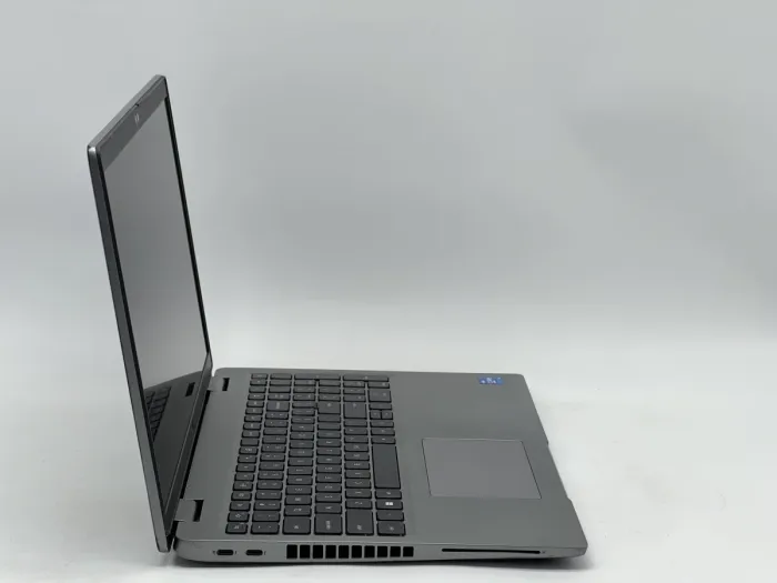 Ноутбук Dell Latitude 5520, i5-1145G7, 16 GB, 240 GB, Intel Iris Xe Graphics, 1920x1080, IPS [SH2609439] БУ - изображение 2