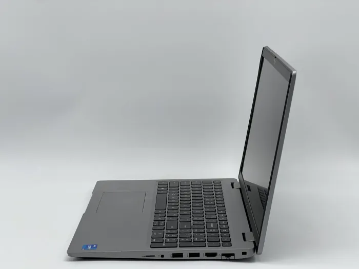 Ноутбук Dell Latitude 5520, i5-1145G7, 16 GB, 240 GB, Intel Iris Xe Graphics, 1920x1080, IPS [SH2505629] БУ - зображення 3