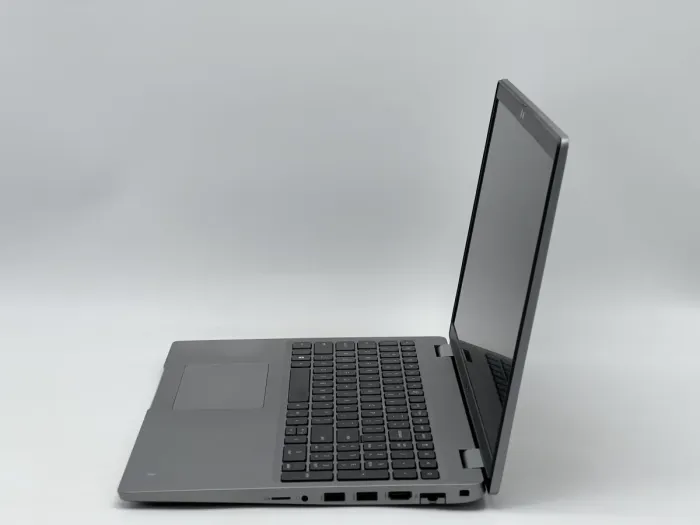 Ноутбук Dell Latitude 5520, i5-1145G7, 16 GB, 240 GB, Intel Iris Xe Graphics, 1920x1080, IPS [SH26061003] БУ - зображення 3