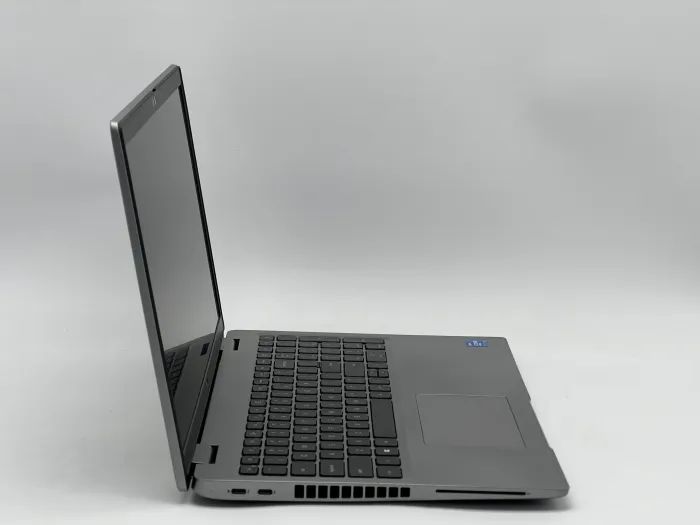 Ноутбук Dell Latitude 5520, i5-1145G7, 16 GB, 480 GB, Intel Iris Xe Graphics, 1920x1080, IPS [SH2603083] БУ - зображення 2