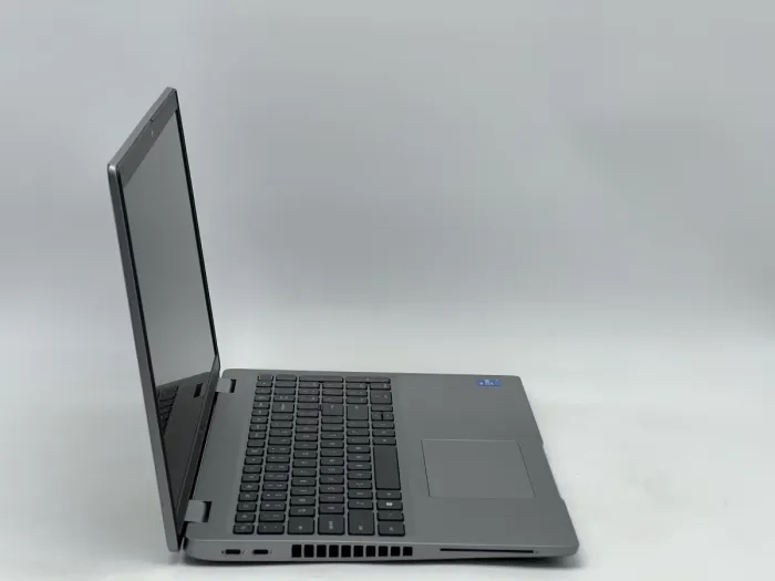 Ноутбук Dell Latitude 5520, i5-1145G7, 16 GB, 240 GB, Intel Iris Xe Graphics, 1920x1080, IPS [SH2609226] БУ - изображение 2