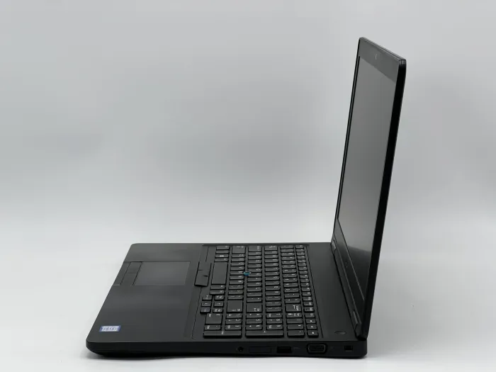 Ноутбук Dell Latitude 5590, i5-7300U, 8 GB, 120 GB, Intel HD Graphics 620, 1366x768, TN [SH26061029] БУ - изображение 3