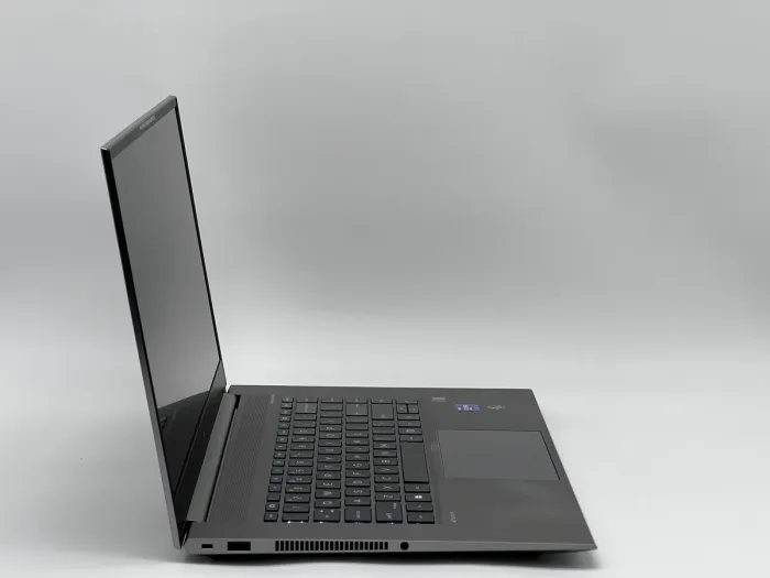 Ноутбук HP ZBook Studio 15 G8, i7-11850H, 32 GB, 960 GB, NVIDIA GeForce RTX 3070, 3840x2160, IPS [SH2603299] БУ - зображення 2