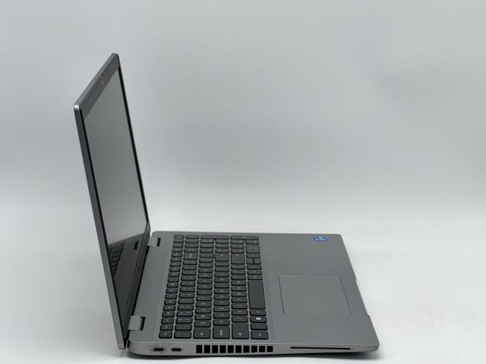 Ноутбук Dell Latitude 5520, i5-1145G7, 16 GB, 240 GB, Intel Iris Xe Graphics, 1920x1080, IPS [SH2610128] БУ - зображення 2