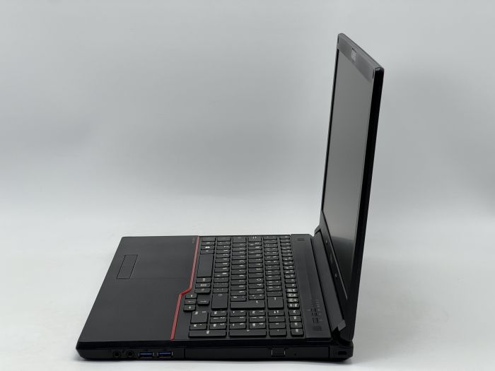 Ноутбук Fujitsu LifeBook E556, i5-6200U, 8 GB, 120 GB, Intel HD Graphics 520, 1366x768, TN [DV2608227] БУ - зображення 3
