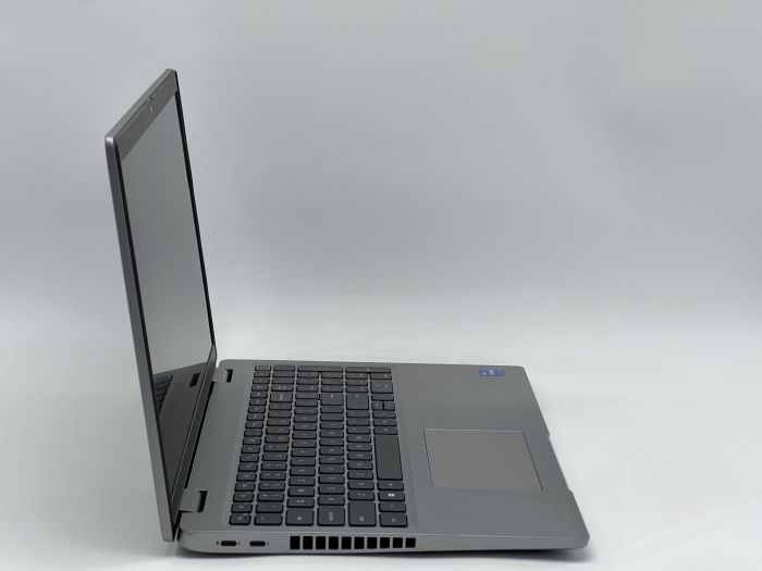 Ноутбук Dell Latitude 5520, i7-1165G7, 16 GB, 240 GB, Intel Iris Xe Graphics, 1920x1080, IPS [SH2609222] БУ - зображення 2