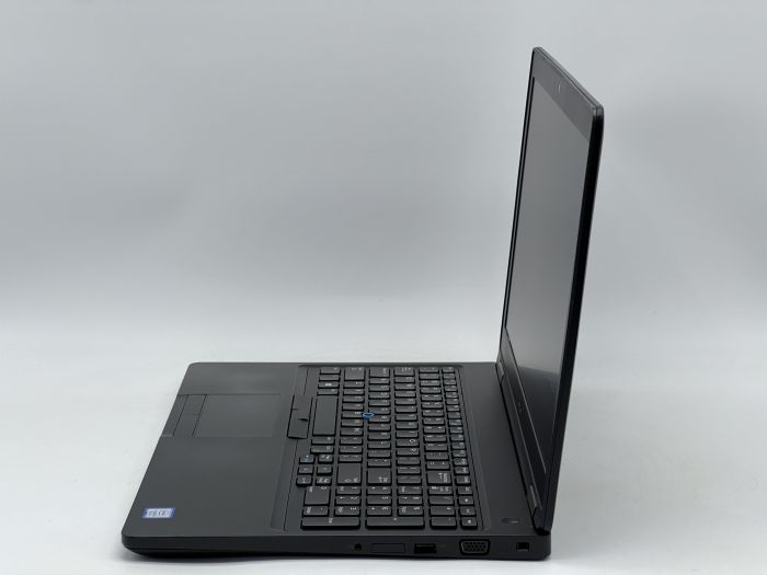 Ноутбук Dell Latitude 5590, i5-7300U, 8 GB, 120 GB, Intel HD Graphics 620, 1366x768, TN [SH2605873] БУ - зображення 3