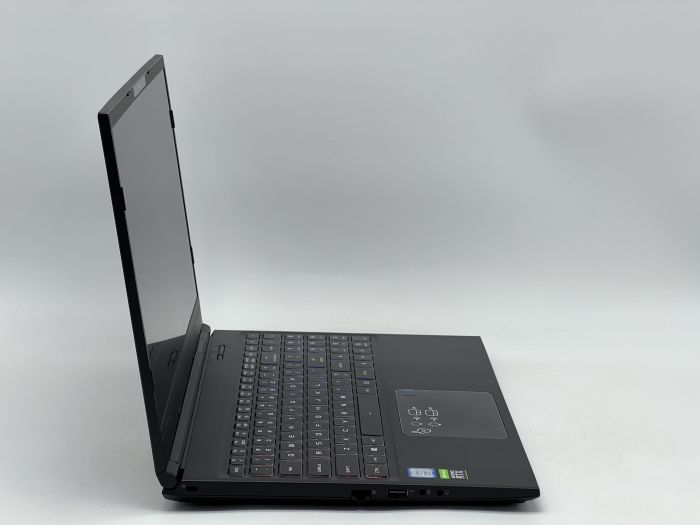 Ноутбук CyberpowerPC Tracer III 15, i7-9750H, 16 GB, 480 GB, NVIDIA GeForce RTX 2060, 1920x1080, IPS [SH2506389] БУ - зображення 2