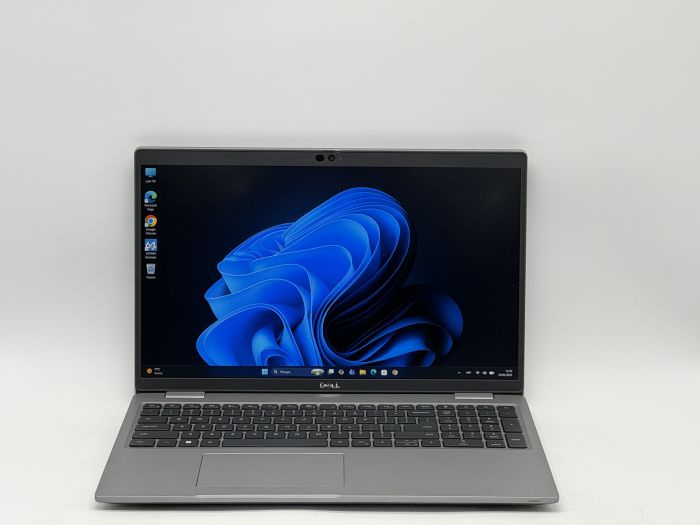 Ноутбук Dell Latitude 5520, i5-1145G7, 16 GB, 240 GB, Intel Iris Xe Graphics, 1920x1080, IPS [SH2608031] БУ - зображення 1